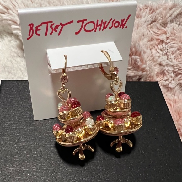 Betsey Johnson Gold Tone Two Tier Cupcake Stand Drop Earrings | NEW - Picture 1 of 6